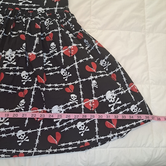 Dead Threads Goth Dress Zipper Broken Heart Skull Barbed Wire Emo Alt Open Back - Picture 10 of 11